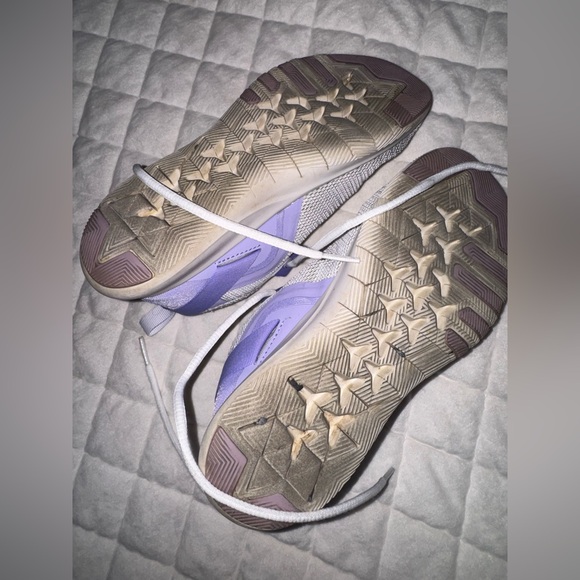 Nike - Picture 5 of 5